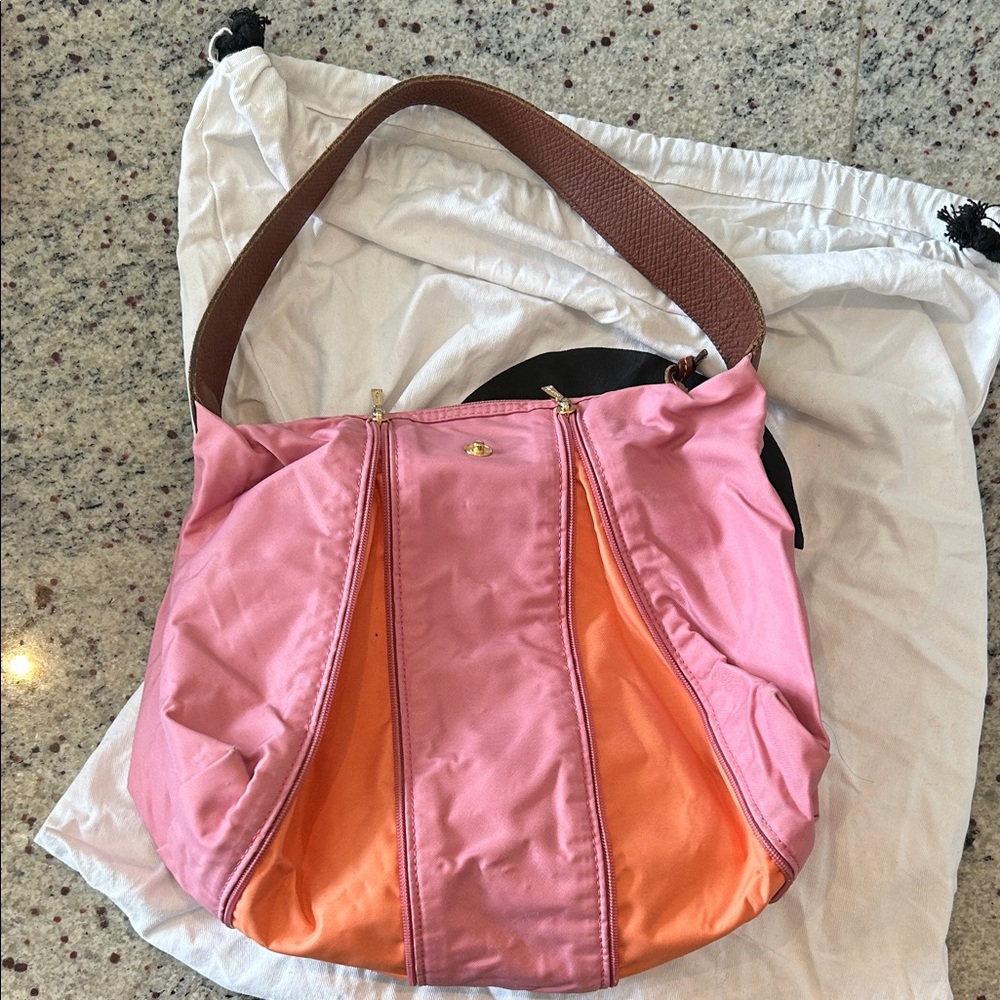 Rare vintage expandable Longchamp!